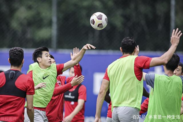 西甲对决：主场奥萨苏纳迎战桑坦德，胜负成焦点